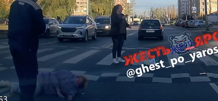 В Ярославле сбили женщину на пешеходном переходе_324055