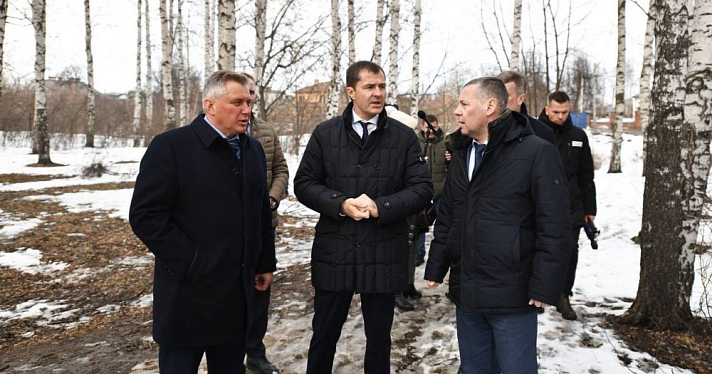 Мэр Волков проверил благоустройство «Озерной гривки»