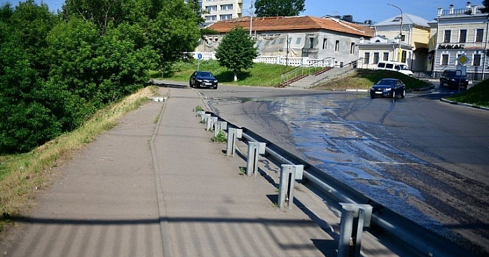 В центре Ярославля ограничили движение транспорта: причина