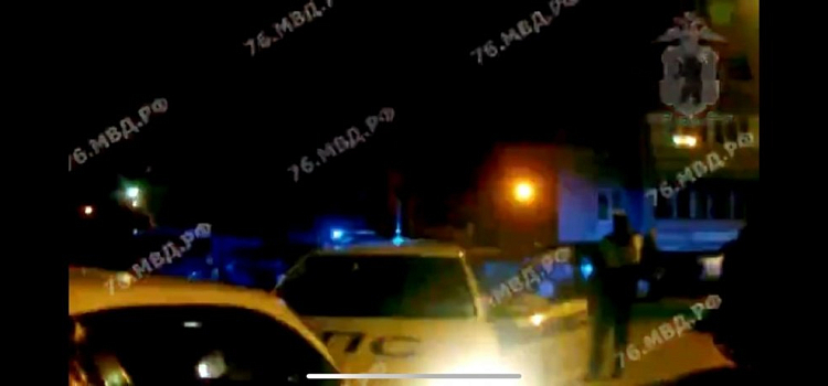 В Заволжском районе мужчина устроил ночную погоню и массовое ДТП: видео