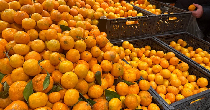 Новогодний стол — 2023: сколько тысяч придется потратить на продукты в этом году?