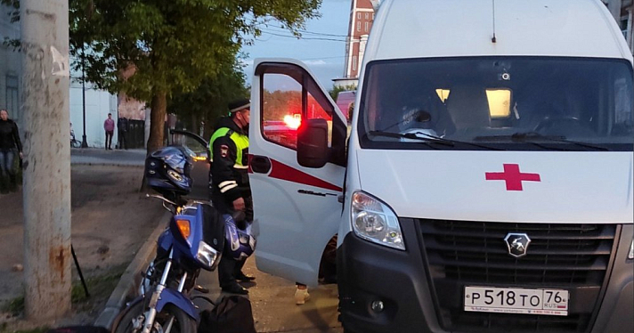 В Рыбинске бабушка на мотоцикле пострадала в ДТП