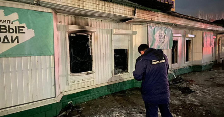 Погиб мужчина: пожар в магазине в Ярославской области начался из-за взрыва отопительного котла