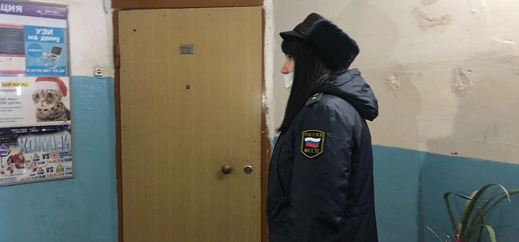 Придется вырезать двери: ярославец отказался выезжать из проданной квартиры_171643