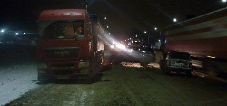 В результате ДТП под Ярославлем пострадали два человека 
