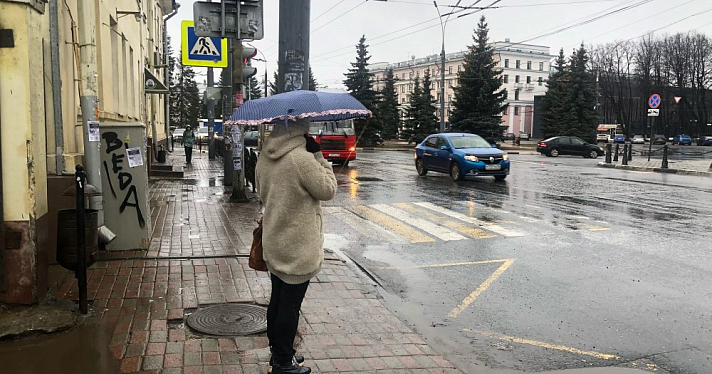 Пасмурно и дожди: синоптики о самом хмуром месяце лета 2021