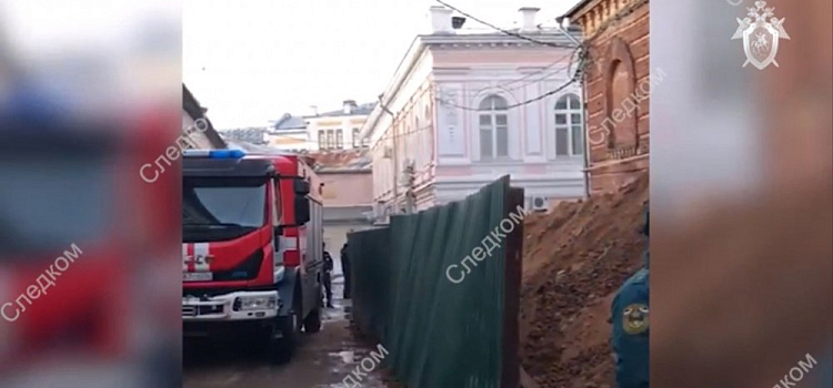 Собственнику обрушившегося здания в центре Ярославля запретили общаться с участниками уголовного дела