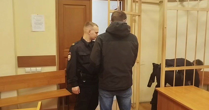 Ударил ножом в лицо: ярославцу грозит до семи лет лишения свободы за хулиганство