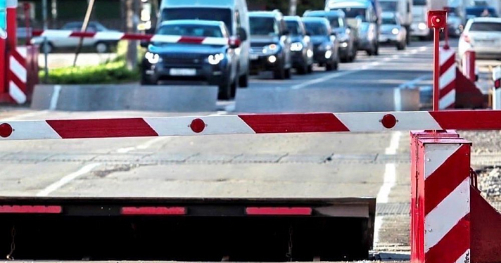 В Ростовском районе полностью перекроют железнодорожный переезд