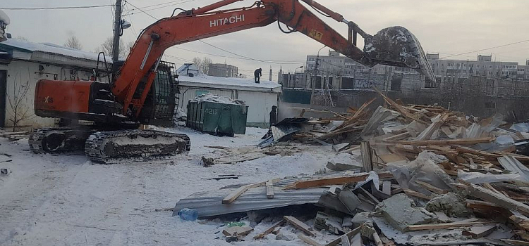 Ушла эпоха: в Ярославле сравняли с землей торговый комплекс «Аквилон»_259268