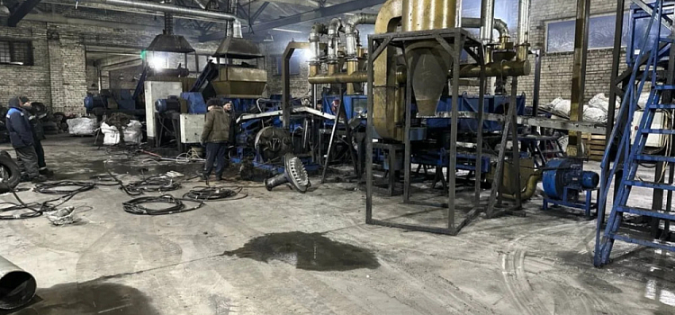 В Ярославле склад загорелся из-за неисправной электротехники