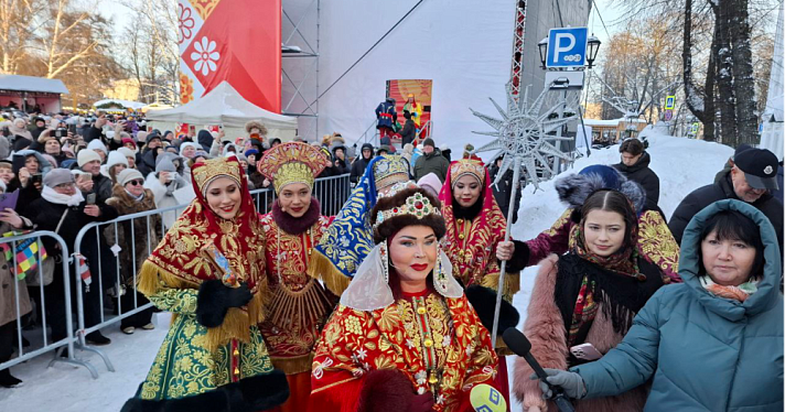 Песни, блины и хороводы: как Ярославль встретил Масленицу с Надеждой Бабкиной