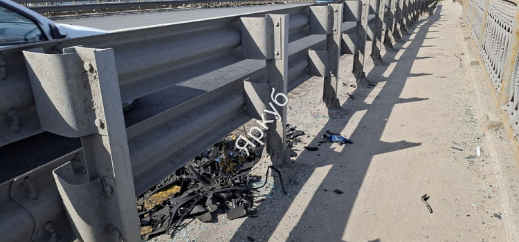 В утреннем ДТП с участием автобуса в Ярославле пострадал ребёнок