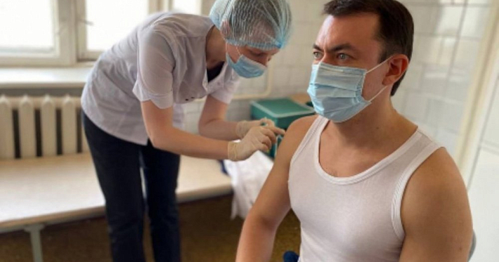 «Иммунитет на два года»: глава Тутаевского района привился от COVID-19