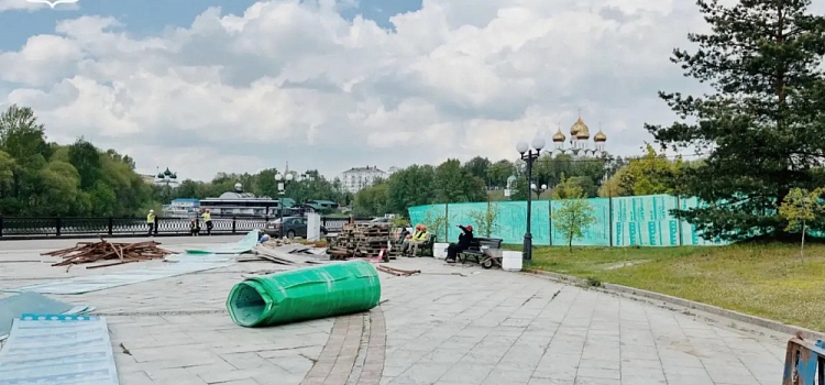 В Ярославле начали первый этап благоустройства Стрелки
