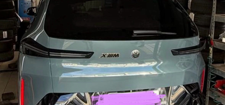 В центре Ярославля из подземного паркинга угнали BMW XM за 16 миллионов