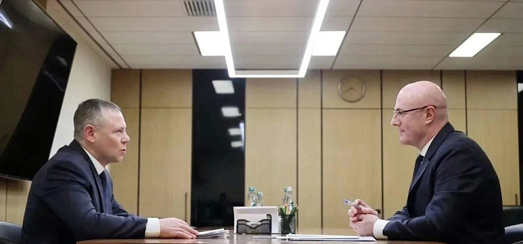 Дмитрий Чернышенко провёл рабочую встречу с губернатором Ярославской области Михаилом Евраевым
