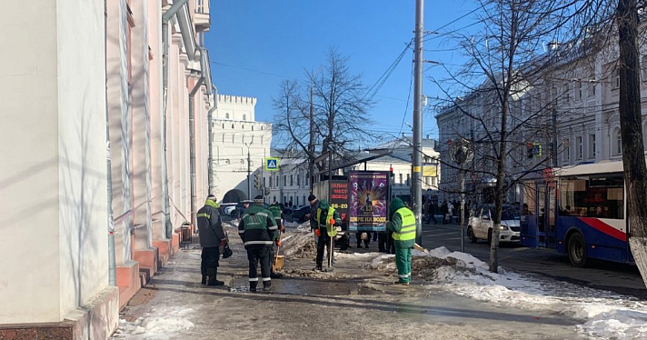 Осторожно, лед! Более 10 ярославцев обратились с жалобами в травмпункт