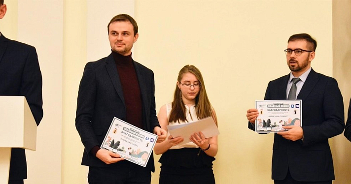 НЭК переработает пять тонн батареек, собранных ярославскими школьниками