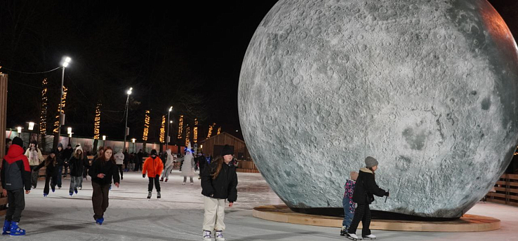 «НаШествие Дедов Морозов» – 2025 стало рекордным по числу участников_308714