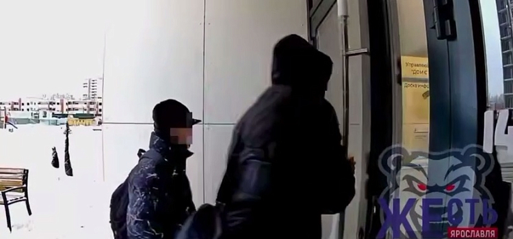 В ярославской высотке снова орудовали малолетние вандалы_310265