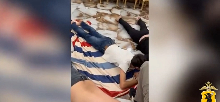 Перед судом предстанут трое мужчин, в Ярославской области похитившие из грузовика 20 тонн никеля