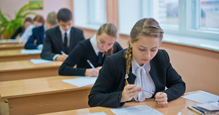 До 200 тысяч рублей повысят премии одарённым школьникам в Ярославской области