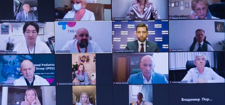 Доступная медицина: врачи из регионов представили предложения в народную программу «Единой России»