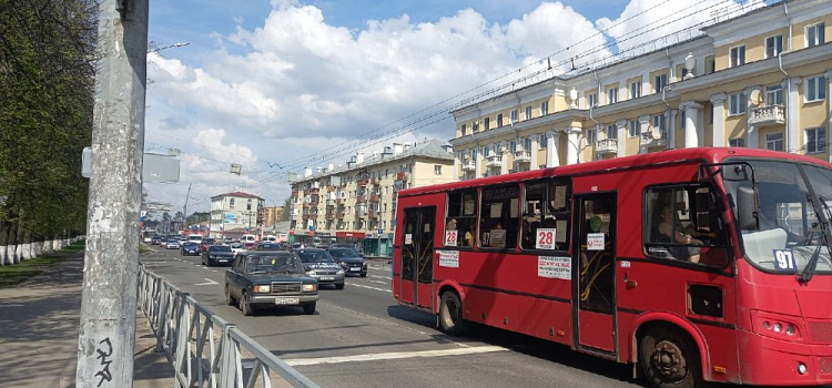 Ярославль встал в девятибалльные пробки: где именно