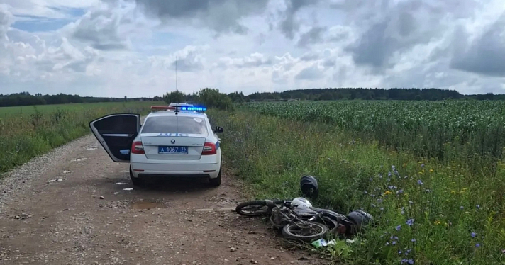 В Ярославской области пострадал пенсионер-велосипедист, столкнувшись с подростком на мопеде