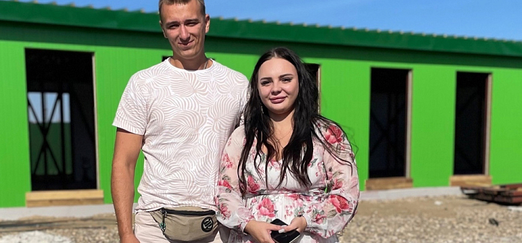 Ярославские молодожёны решили цветы на свадьбу заменить кормом для бездомных животных