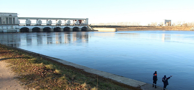 Дети кричали в воде: ярославец спас от смерти двух малышей. Фото_169048