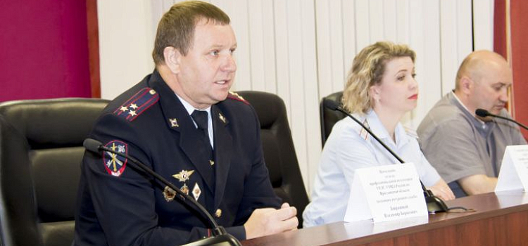 Сотрудник полиции, устроивший смертельное ДТП, заключен под домашний арест