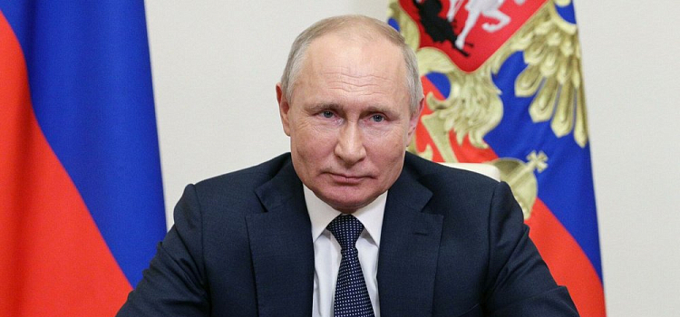 По постановлению Путина наградили четырех ярославских врачей
