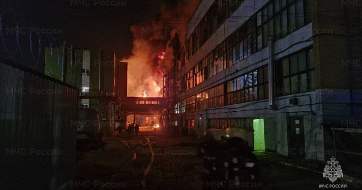 В Ярославле горел лакокрасочный завод