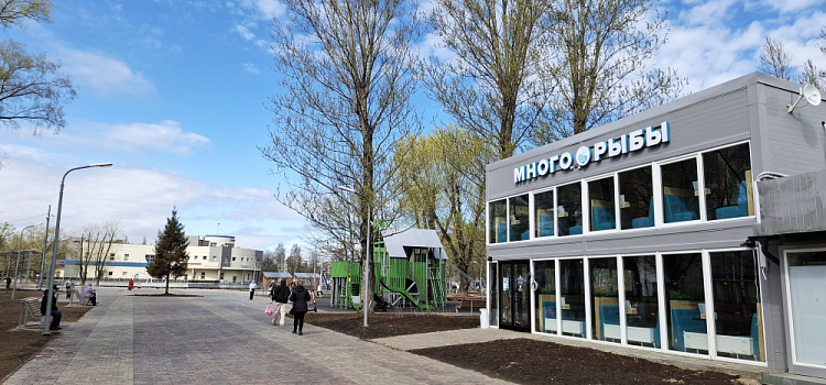 Жители Дзержинского района Ярославля массово встали на защиту кафе в парке Победы