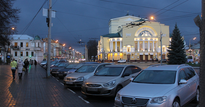 Стали известны цены на платные парковки в Ярославской области