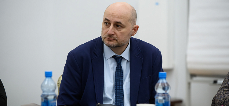 В Ярославле прошла встреча с американским политологом_294507