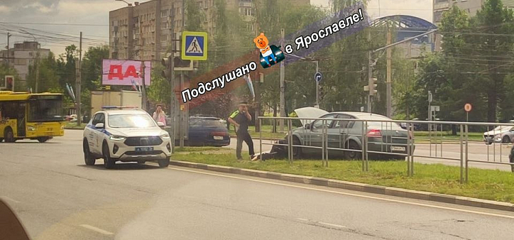 В Дзержинском районе Ярославля сбили молодого самокатчика_298026