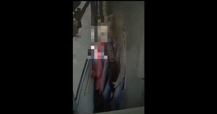 Поймали ярославца, который трогал ребенка в автобусе