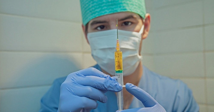 Власти в Москве высказались насчёт обязательной вакцинации от ковида: подробности