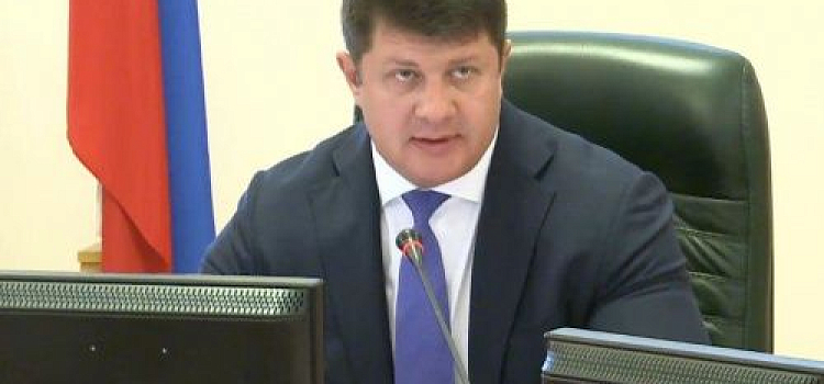 Владимир Слепцов запретил торговать цветами к 8 марта на улице