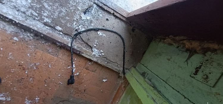 В Ярославле неизвестные подожгли вещи в двух подъездах многоэтажек_308923