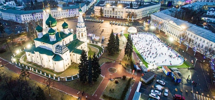 Из-за коронавируса в Ярославле не откроют каток на Советской площади