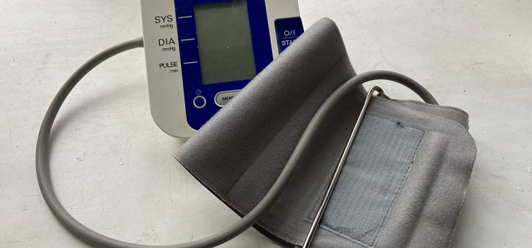 Врач кардиолог назвал симптомы, с которыми следует обратиться за помощью