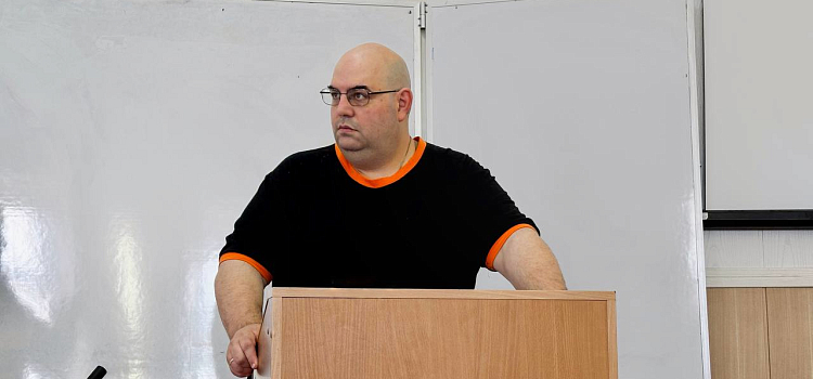 В Ярославле американец рассказал о лицемерии правительства США_285506
