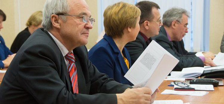 Комитет поддержал законопроект о запрете продажи алкоголя в праздники _91398