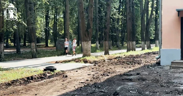 В Ярославле снова приступили к благоустройству сквера у «Гаммы»