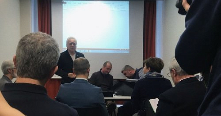 Пандоматы, общественные инициативы, оранжевые контейнеры и детские книжки про ЖКХ: как в Ярославле видят «мусорную» реформу