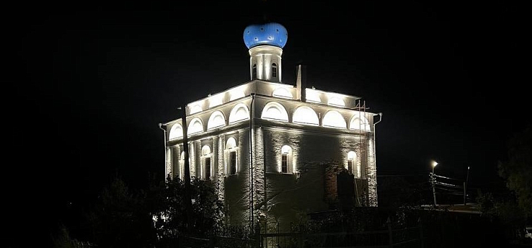 В Ярославской области архитектурной подсветкой украсили ещё пять храмов_303999